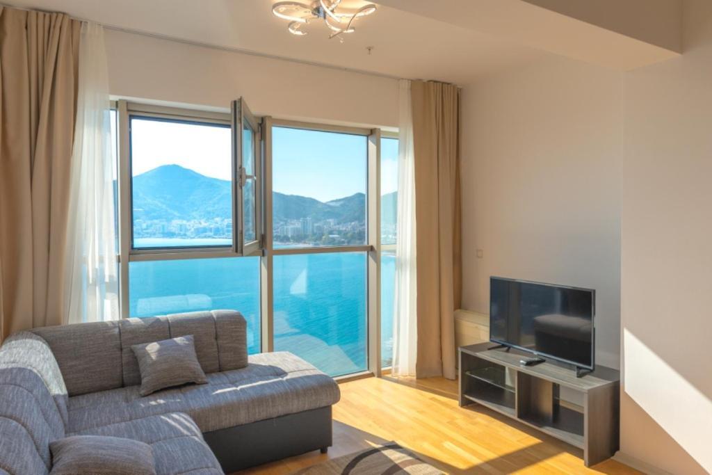 Harmonia Old Town View Apartment Budva